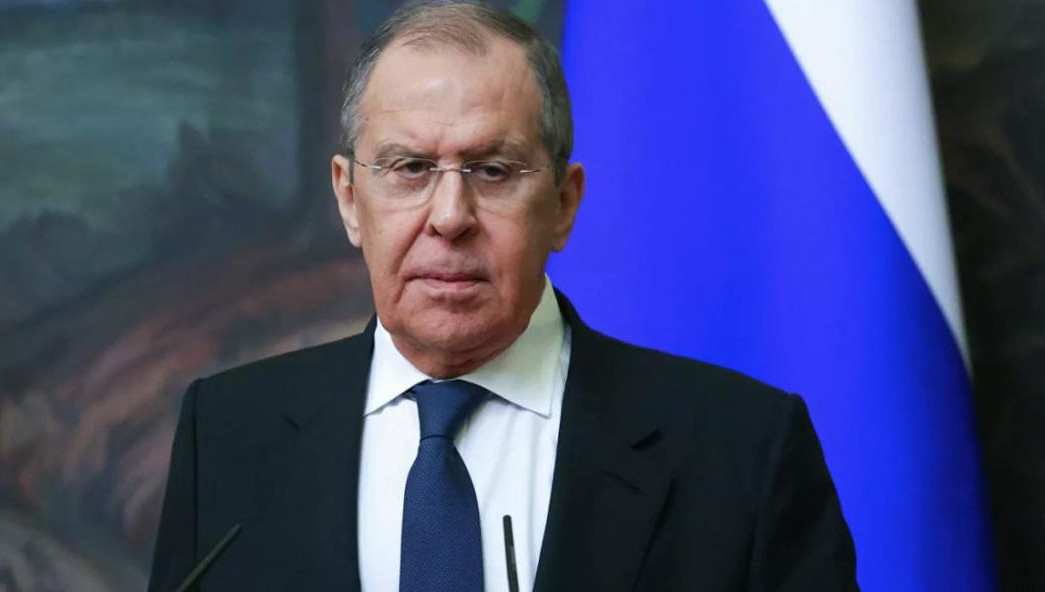 От гуманитарной помощи из России отказались власти города Херсон.