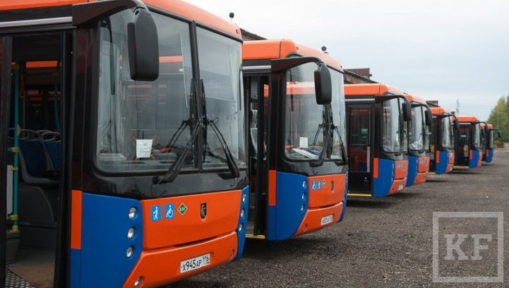 Вчера главе Татарстана Рустаму Минниханову показали новые пассажирские автобусы большой вместимости