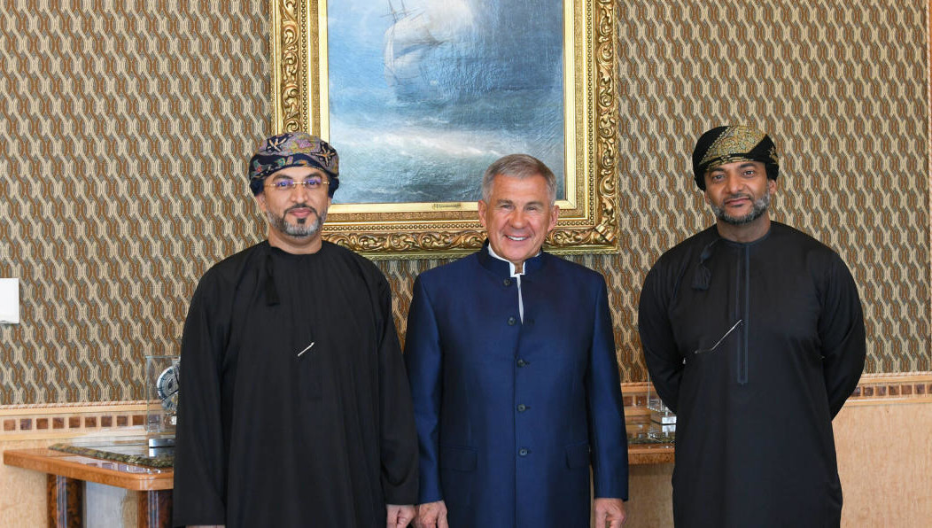 Раис Татарстана встретился с делегацией Султаната Оман.