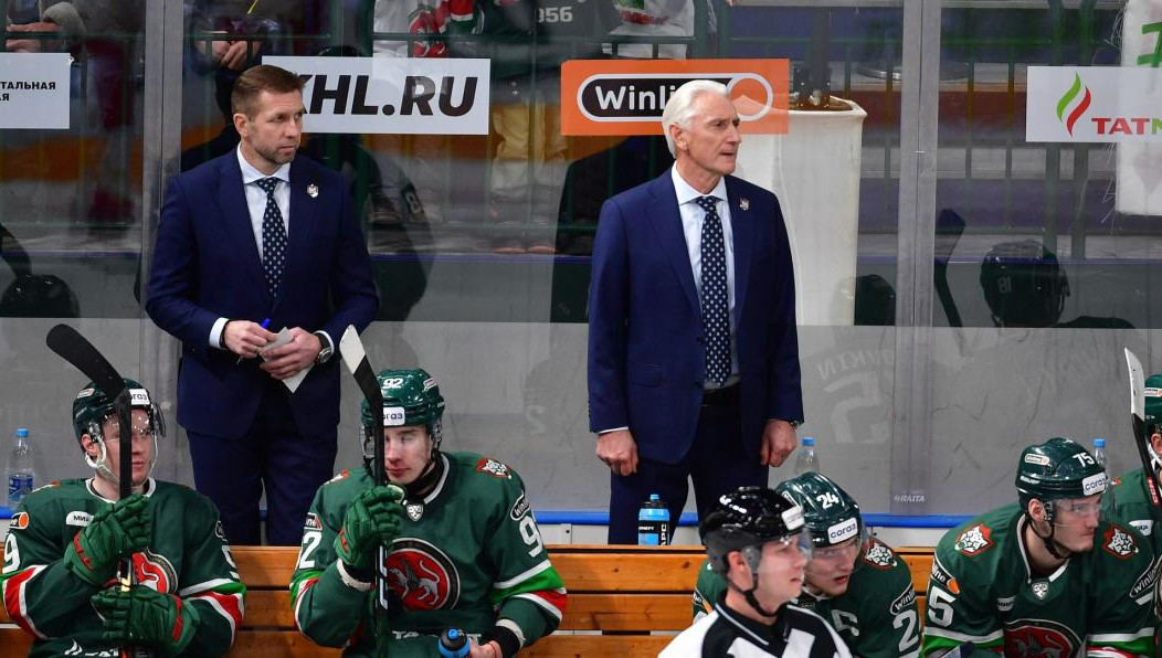 В первый день плей-офф КХЛ свои матчи проиграли все четыре фаворита пар.