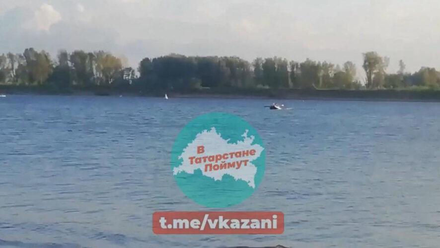 Прогулка по реке едва не обернулась трагедией.