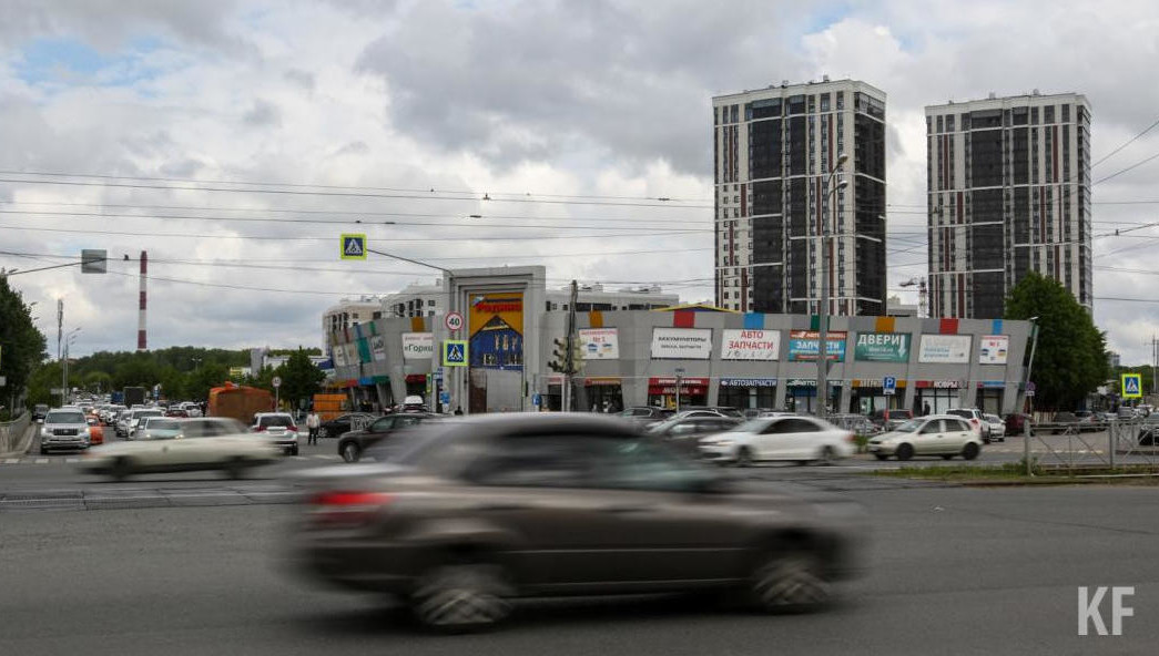 Автомобиль поместили на спецстоянку.