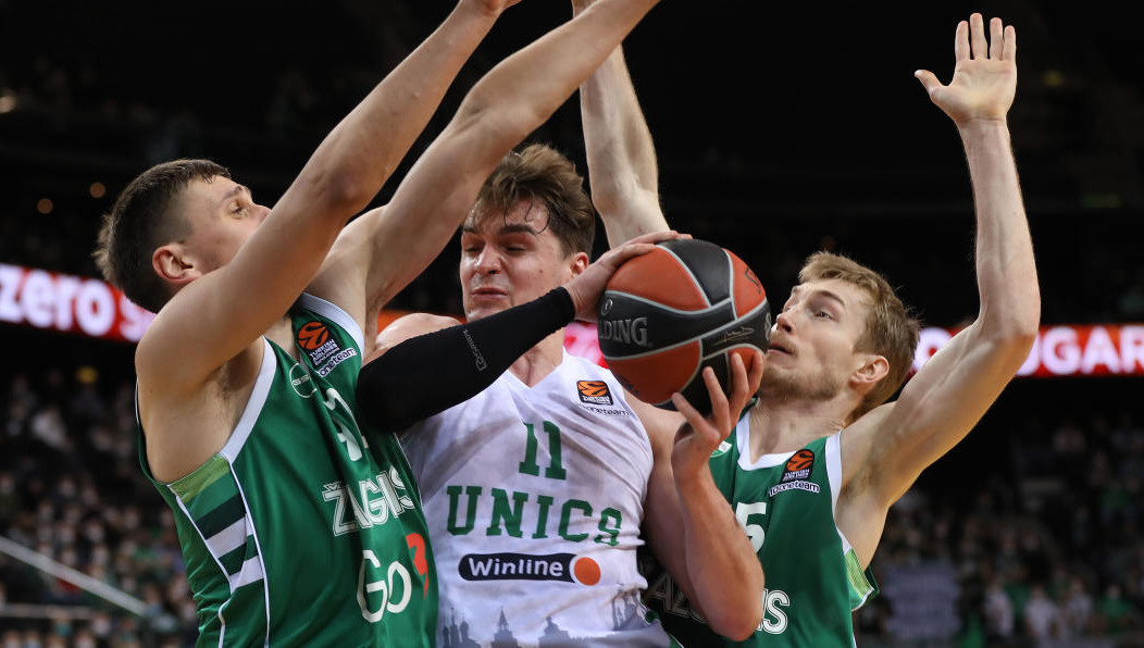 Казанцы одержали победу со счётом 76:67.