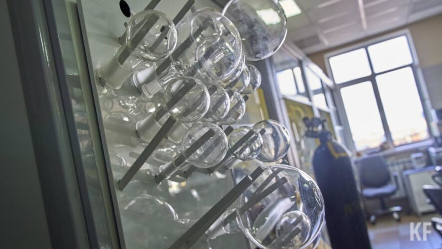 Производственные мощности нефтяных компаний Татарстана позволяют перерабатывать 23 млн тонн сырья в год.