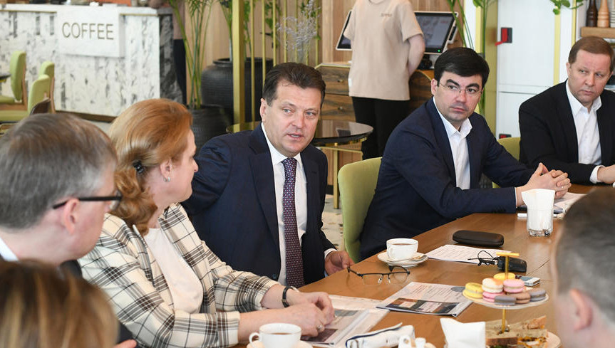 На встрече был поднят вопрос о фиксации кадастровой стоимости налога на имущество.