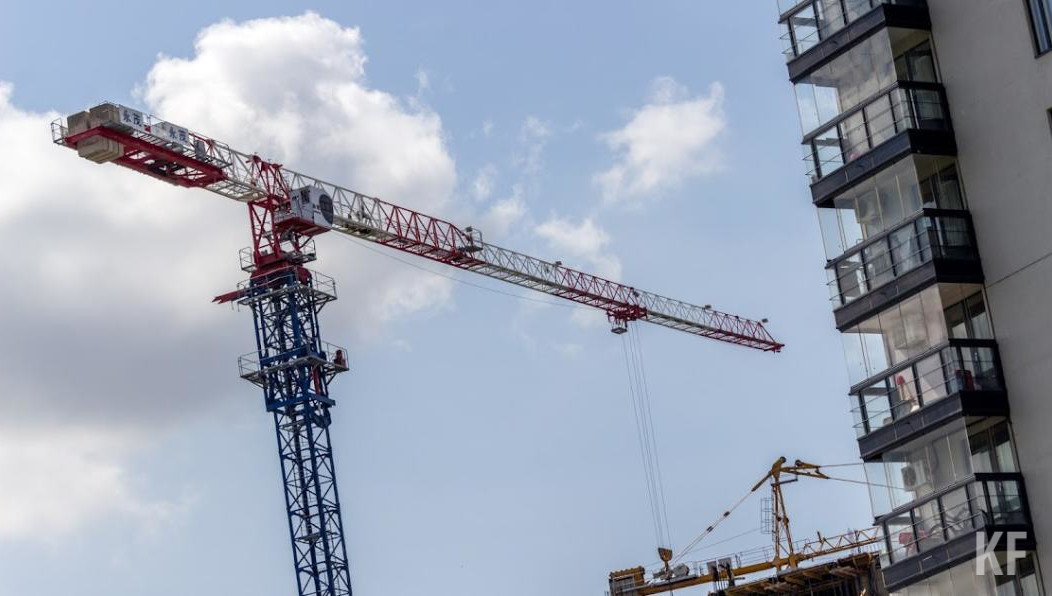 На территории организуют непрерывный пешеходный каркас.