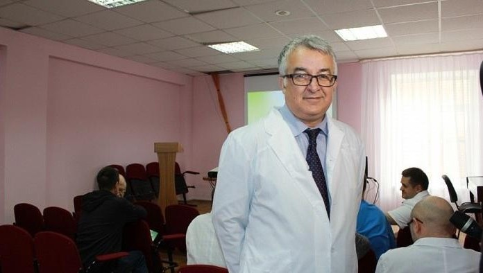 Московские хирурги провели в Альметьевске мастер-класс по пластике грыж и удалению части желудка для лечения ожирения
