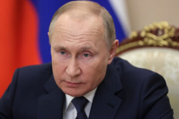 Отдельно президент России отметил усилия Франции