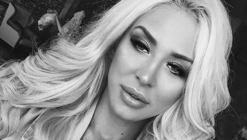 Правоохранители устанавливают причины смерти девушки.