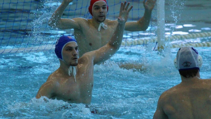 Казанский клуб одержал победу во втором туре ЧР по водному поло.
