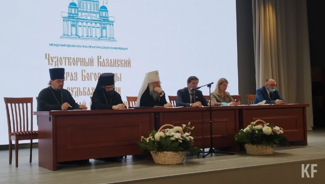 Владыка назвал храм символом единения людей