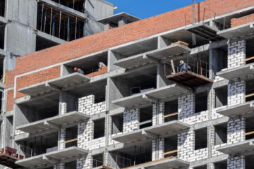 Предприниматель обвиняется по статье «Нарушение правил безопасности при ведении строительных или иных работ