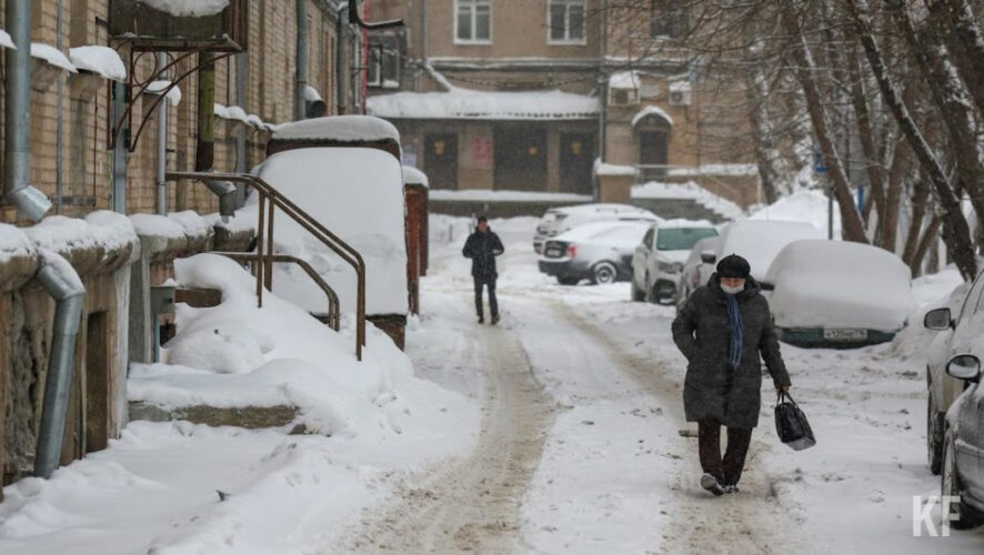 Скачок зарегистрировали у Дворца культуры &laquo;КАМАЗ&raquo; и стадиона &laquo;Строитель&raquo;.