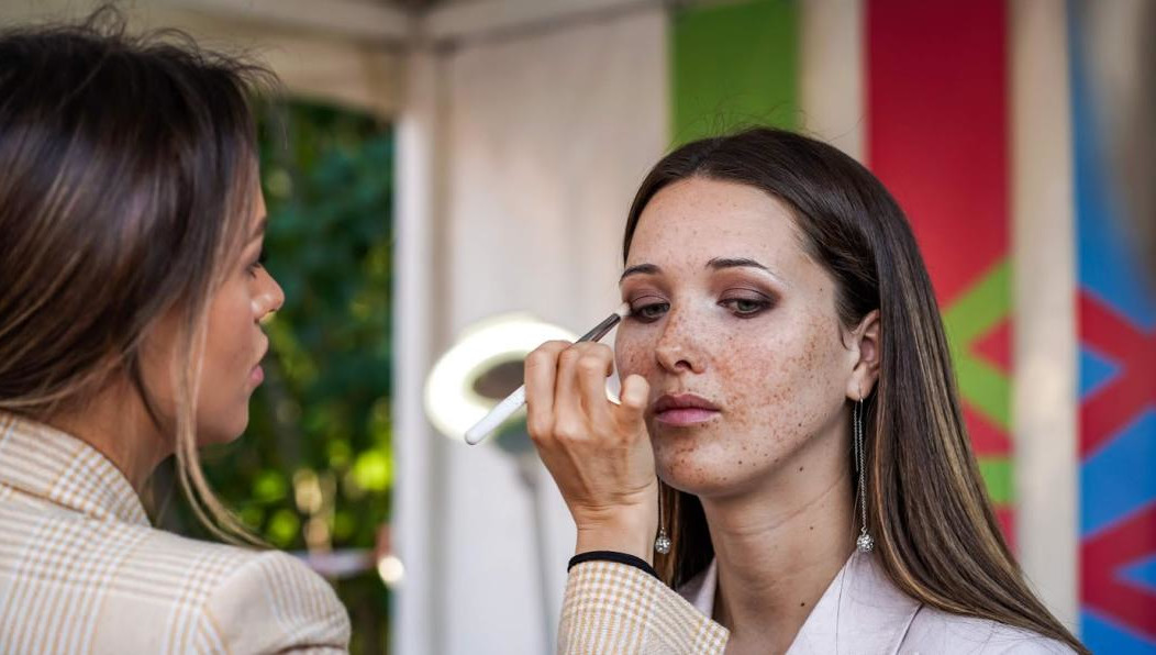 KazanFirst изучил услуги и цены на официальных сайтах самых дорогих бьюти-пространств столицы.