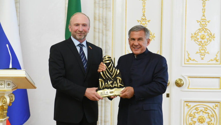 Президент Татарстана встретился с командой «КАМАЗ-Мастер».