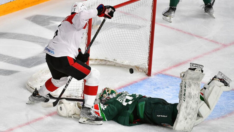 Финал Востока переезжает в Омск при счете 1:1. Второй матч серии команда Билялетдинова провела заметно слабее.