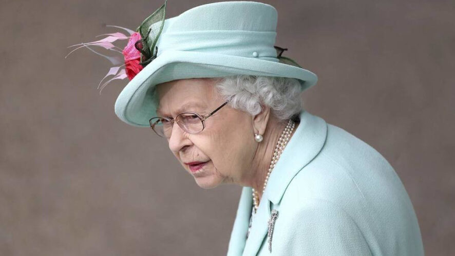 Елизавета II надеется