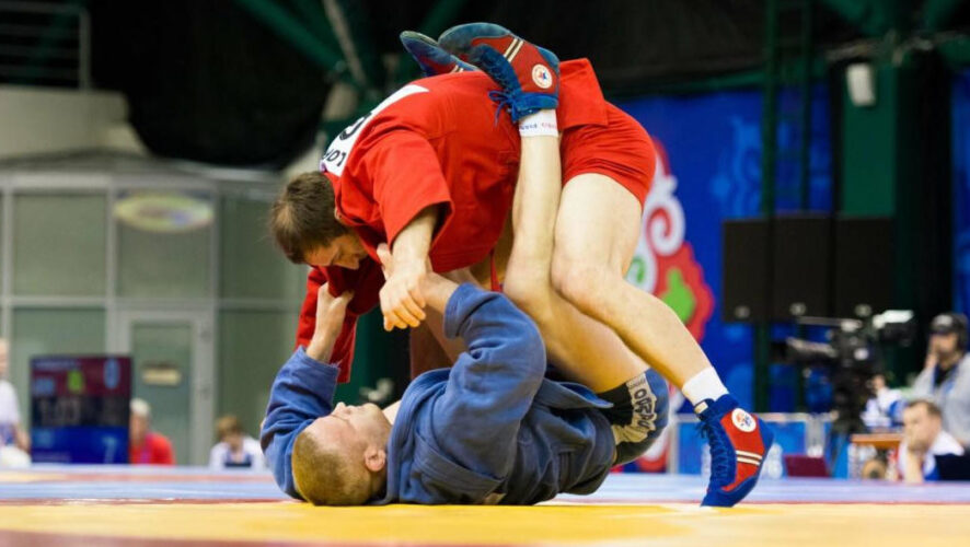 Россияне занимают первую строчку в общем медальном зачёте.