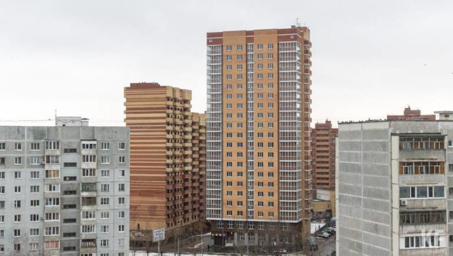 Необходимо стимулировать спрос явно обозначенными скидками.