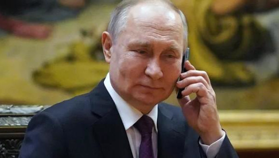 Глава государства общался с&nbsp;Александрой из&nbsp;Русского музея