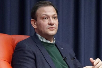 Сергей Брилев презентовал в Казани свою книгу и попросил помощи у ФСБ.