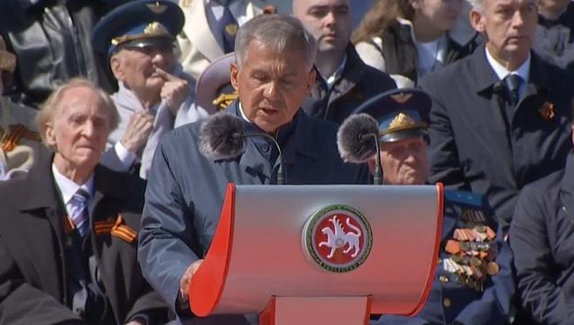 В Казани проходит парад Победы.