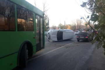 Авария произошла на улице Татарстан.