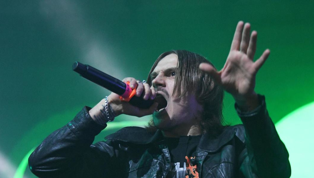 В настоящее время музыкант проживает за пределами России.