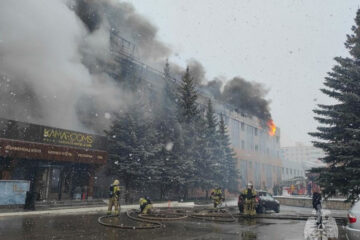Отель выгорел на площади 4000 кв.м. Пострадали люди.