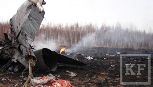 Бомбардировщик Су-24М потерпел крушение в Хабаровском крае. Экипаж самолета погиб. Об этом сообщил источник Минобороны РФ