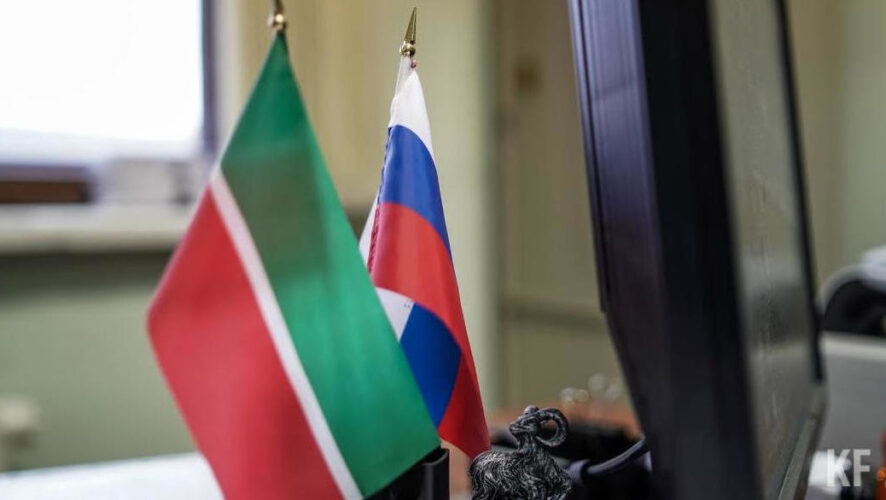 Совремeнный флаг Татарстана был утвержден 29 ноября 1991 годом Верховным Советом РТ.