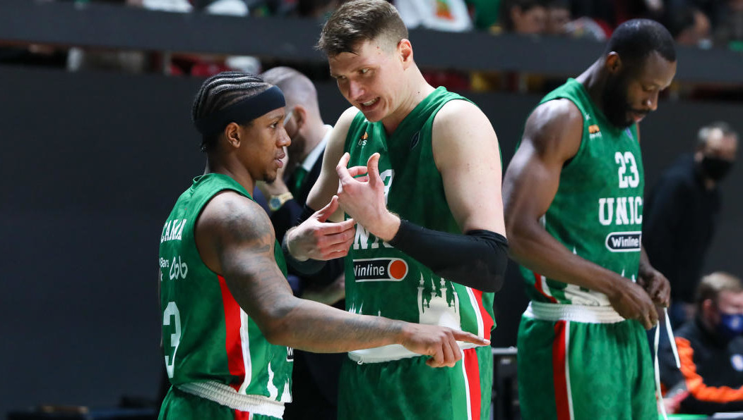 Игра закончилась со счётом 97:77.