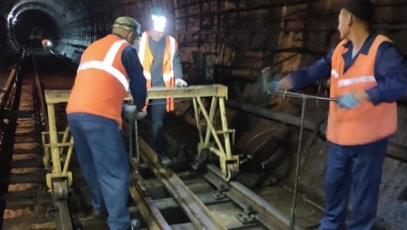 Сотрудники должны проверять не меньше 17 км путей за ночь.