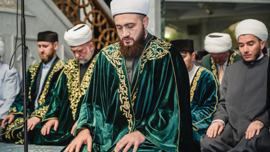 Муфтий Татарстана Камиль Самигуллин направил свои соболезнования наследном принцу ОАЭ Мухаммаду бен Заеду Аль-Нахаяну.