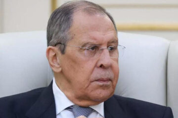 Глава МИД РФ заявил о нарушении дипломатической этики и «сливе» со стороны Франции.