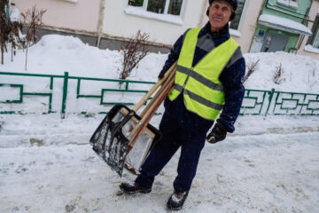 Горожане могут заняться уборкой дворов