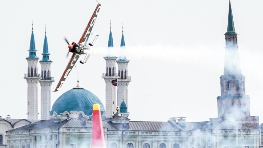 Столица Татарстана во второй раз принимает турнир лучших пилотов мира.