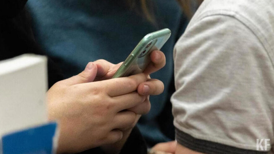 Злоумышленники связываются с предполагаемой жертвой через мессенджеры.