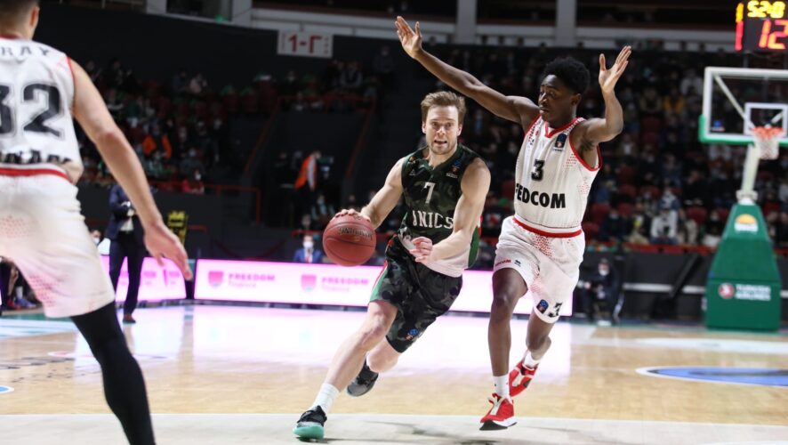 что не может играть против физически сильных команд. Более чем важный опыт перед возвращением в турнир лучших клубов Старого Света.