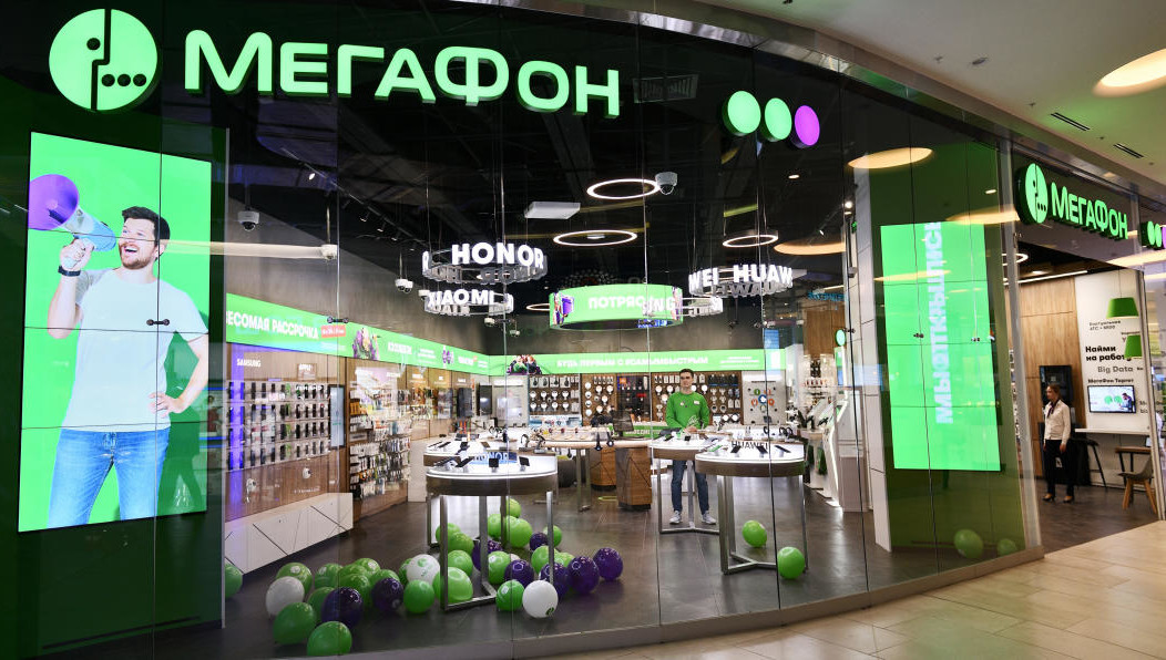 МегаФон открыл первый магазин с фокусом на цифровой опыт клиентов в московском торговом центре «Метрополис». Уже в первые недели работы Experience store демонстрирует более высокие продажи гаджетов по сравнению с традиционными салонами.