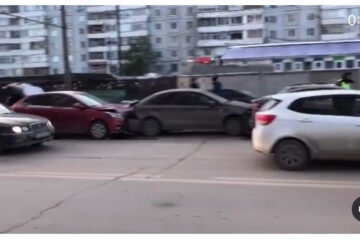 Столкновение машин произошло по улице Фучика.
