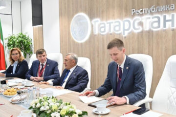 Татарстанский президент отметил продуктивное деловое сотрудничество между республиками.