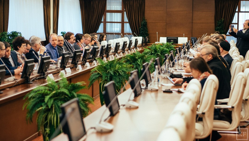 Экспертный совет по общественно-политическим и этноконфессиональным вопросам при Казанском университете представил результаты исследования общественного мнения в первом квартале 2017 года
