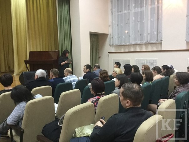 Депутаты Казгордумы начали отчитываться перед избирателями