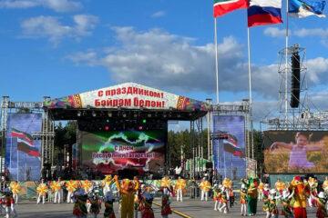В театрализованном представлении «Родная земля – Татарстан» участвует более 1000 человек.