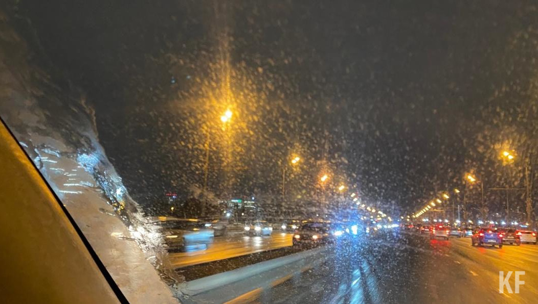 В сторону центра города собирается пробка.