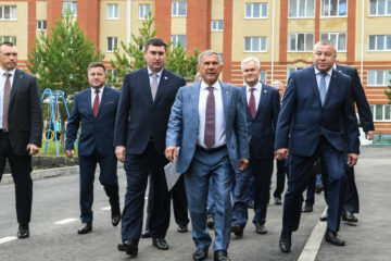 Президент Татарстана прибыл в Сармановский район на 60-летие НГДУ «Джалильнефть» ПАО «Татнефть».