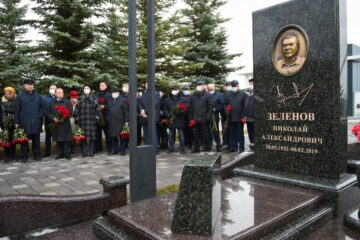 Посвященный памяти Почетного гражданина Нижнекамска митинг прошел на городском кладбище.