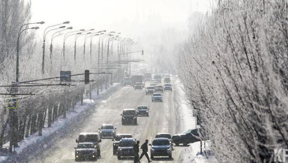 На дорогах сохраняется гололедица.