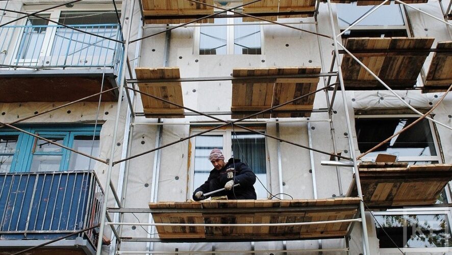 Работы по капитальному ремонту многоквартирных жилых домов начаты во всех районах Татарстана